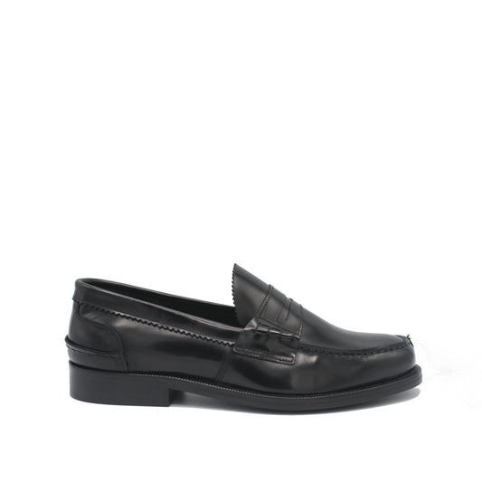 Saxone of Scotland Elegant Black Calf Leather Loafers